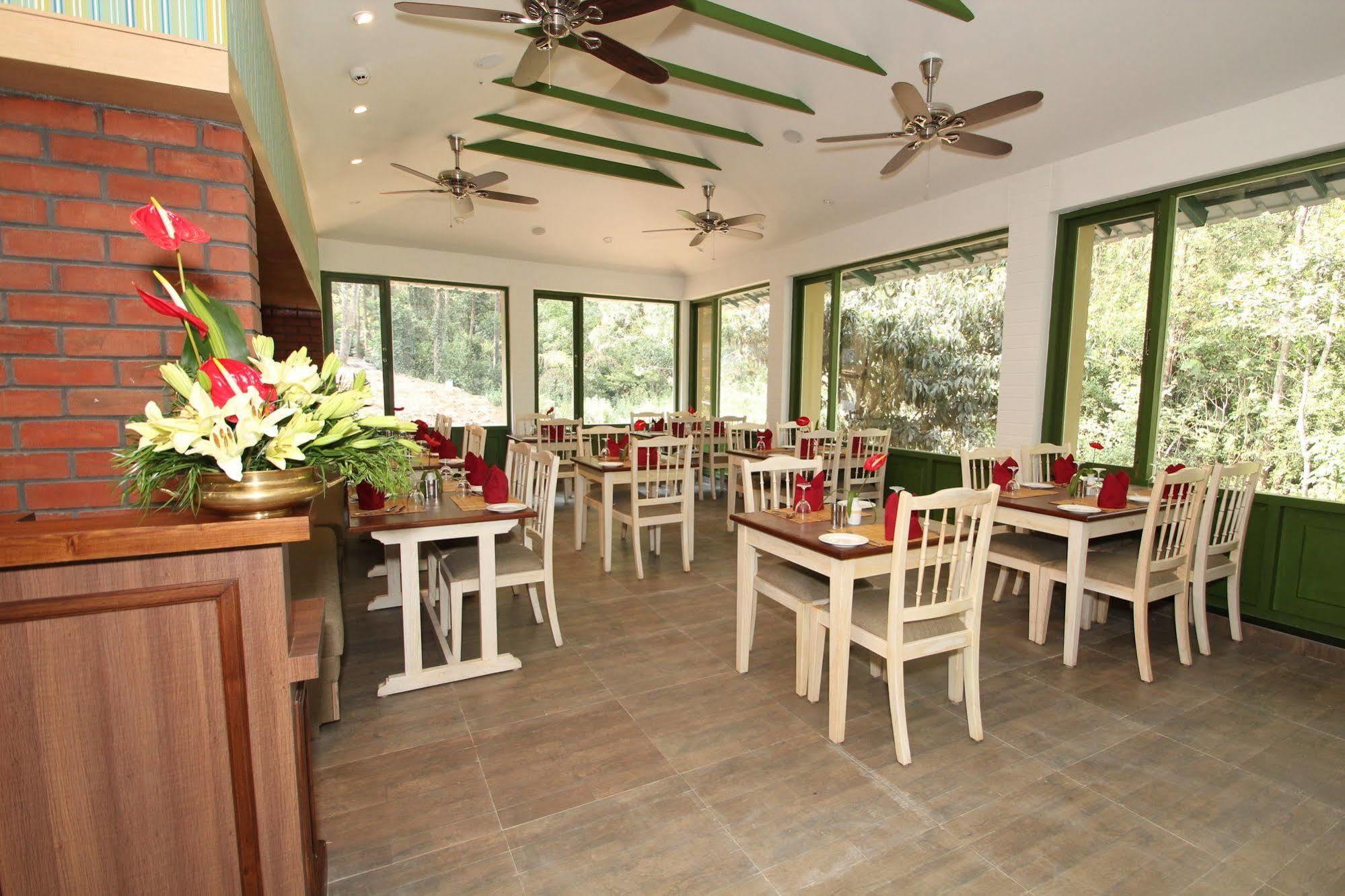 Club Mahindra Mount Serene, Munnar Chinnakanal Экстерьер фото